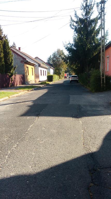Ferienwohnung Regina Vendégház Miskolc Exterior foto
